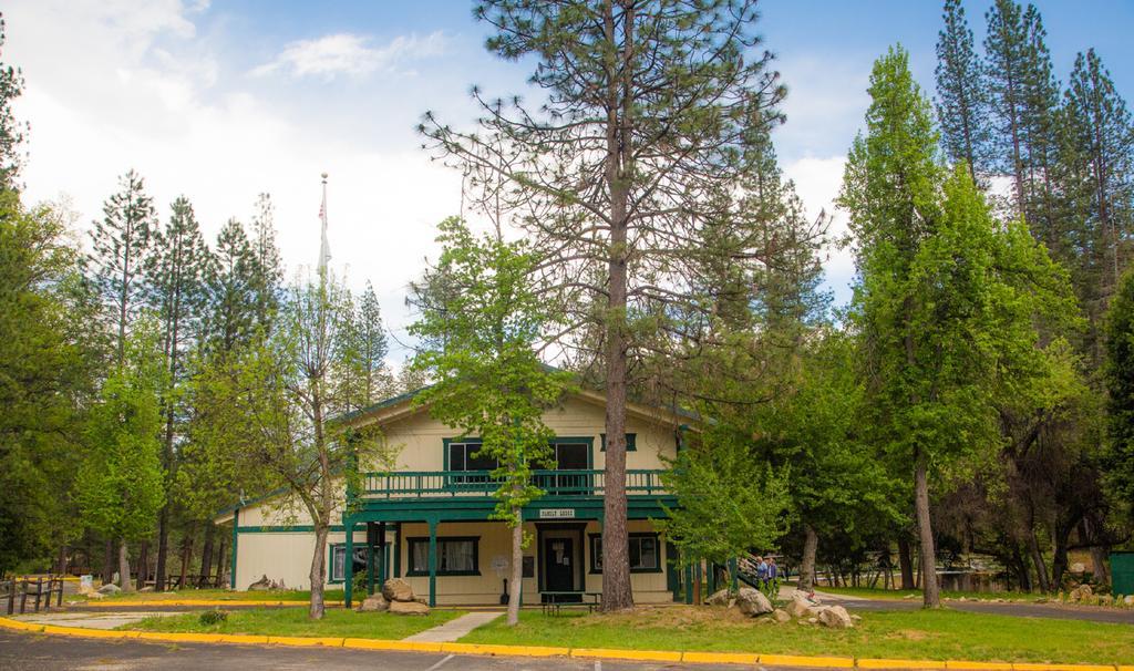 Yosemite Lakes Bunkhouse 34 *