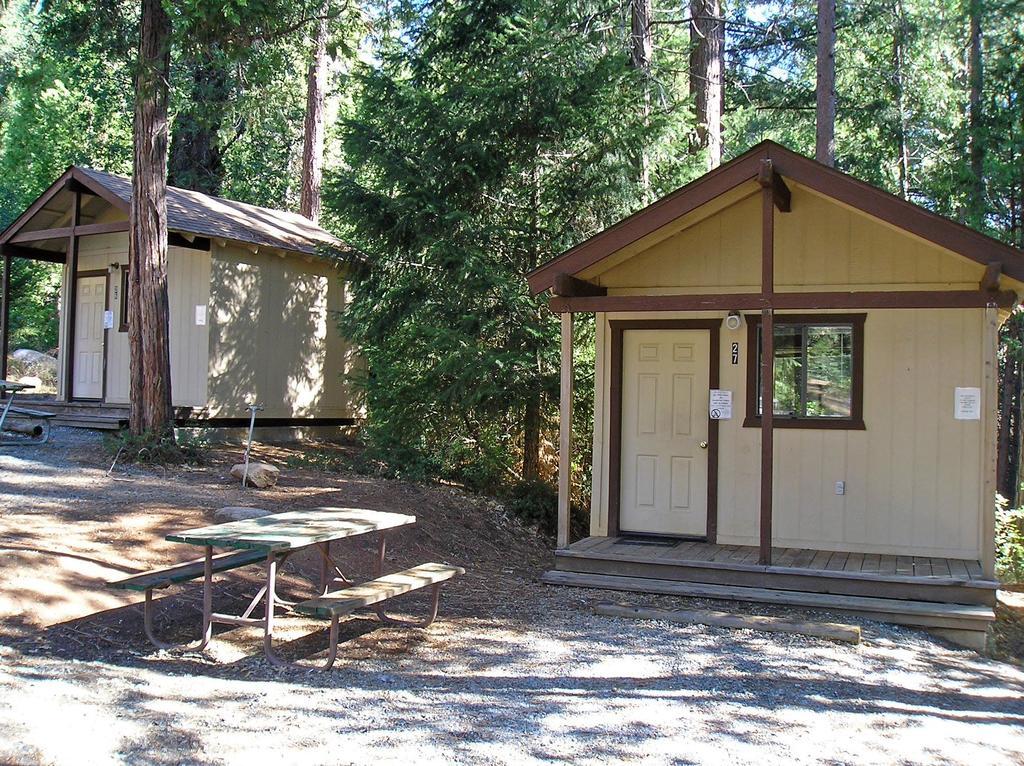 Yosemite Lakes Bunkhouse 34